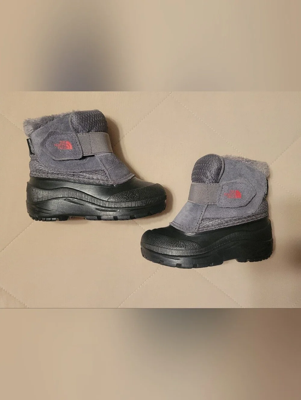 The North Face Toddler Alpenglow II  Waterproof Insulated Winter Boot *NEW*